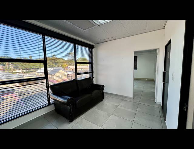 85M² OFFICE TO LET IN NELSPRUIT EXT 4